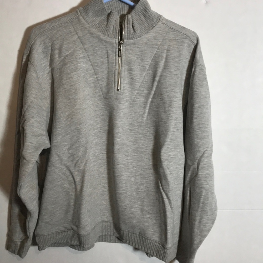 Zip  sweatshirt